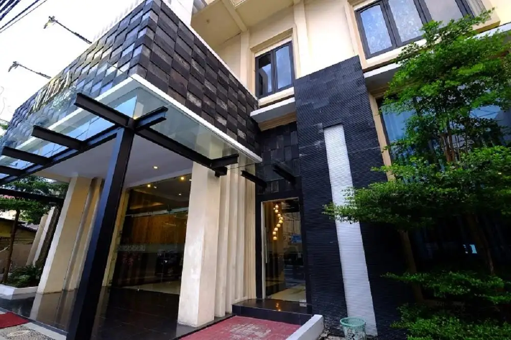 Avilla Hotel Exterior