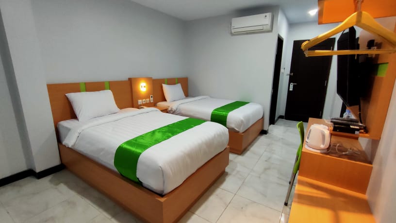 Permata Hotel Room
